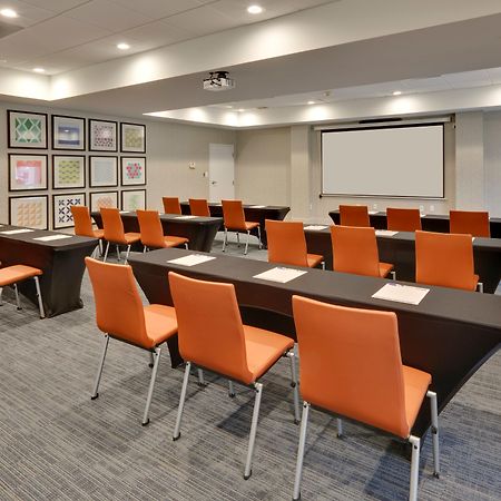 Holiday Inn Express & Suites Irving Conv Ctr - Las Colinas By Ihg Εξωτερικό φωτογραφία