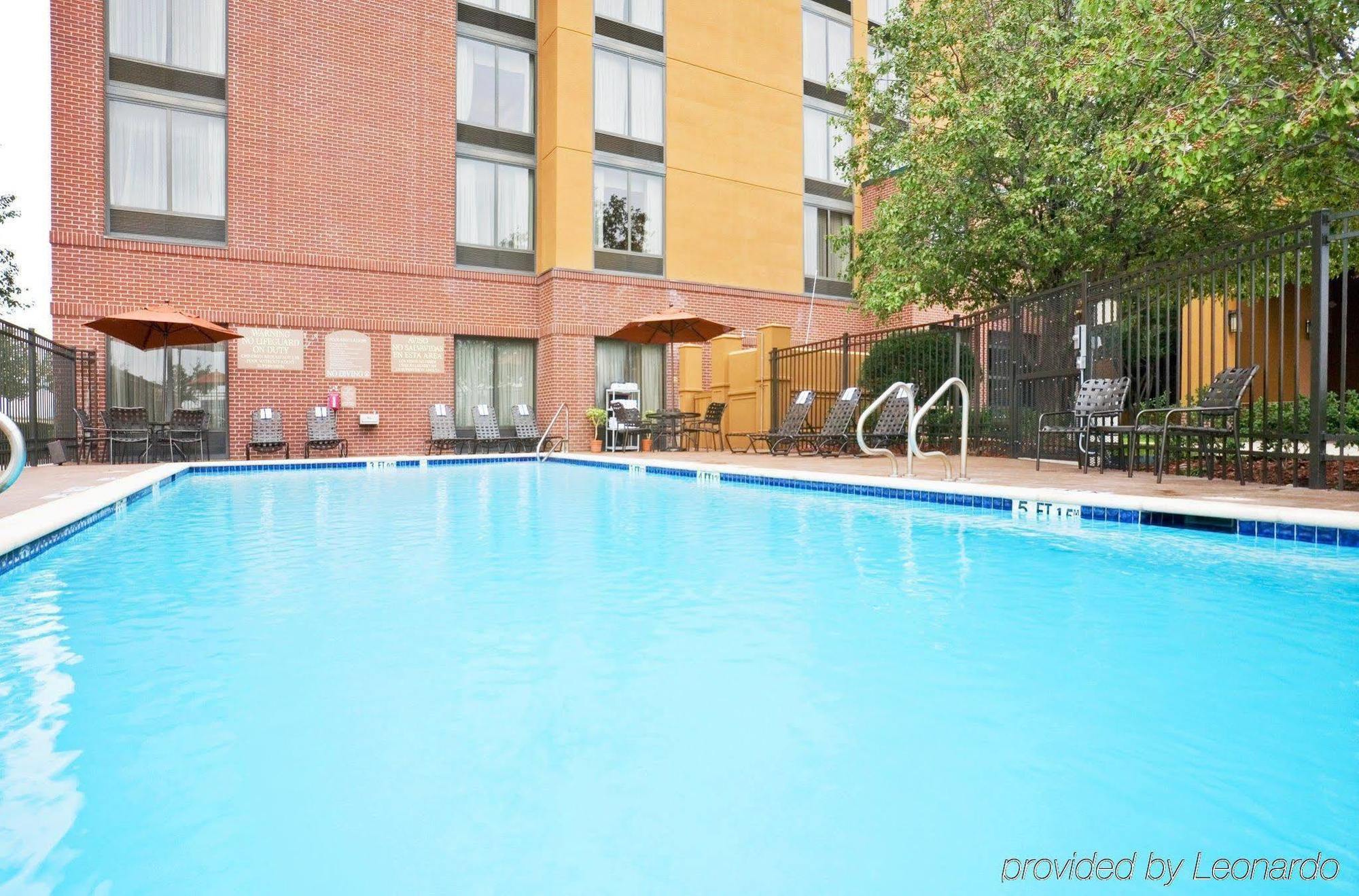 Holiday Inn Express & Suites Irving Conv Ctr - Las Colinas By Ihg Ανέσεις φωτογραφία
